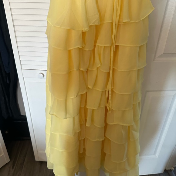 Elegant Yellow Lace Tiered Dress Size 12 - Picture 7 of 10